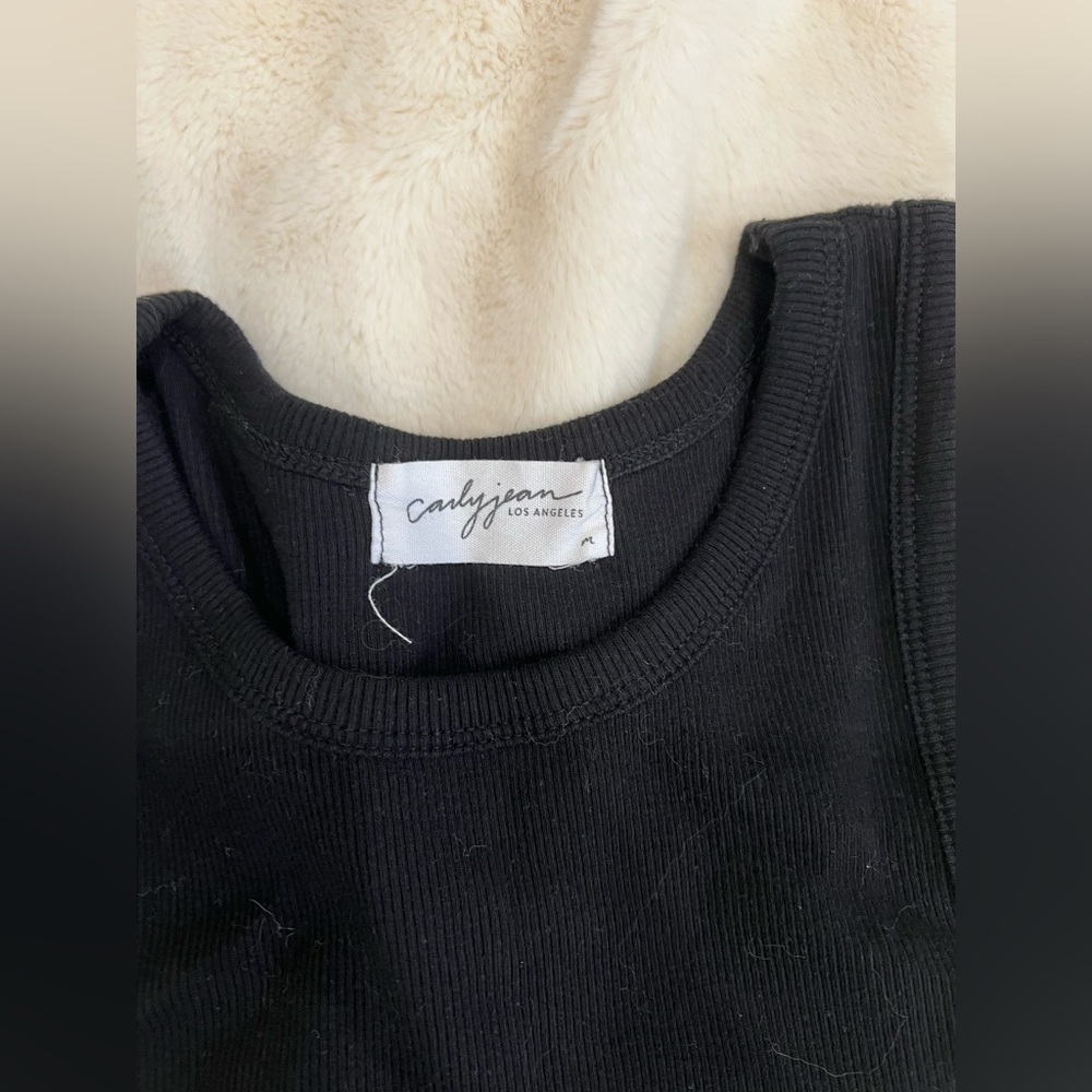 Carly Jean Los Angeles Black Vida Tank - Picture 5 of 6